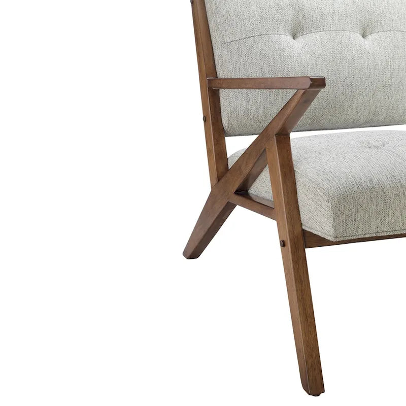 Fauteuil rembourré avec cadre en bois oblique